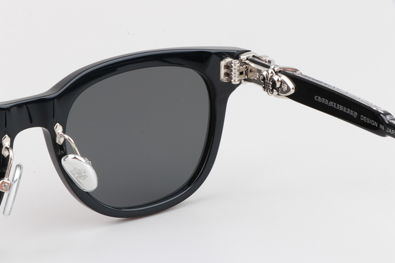 CH8133 Sunglasses Black Silver Gray