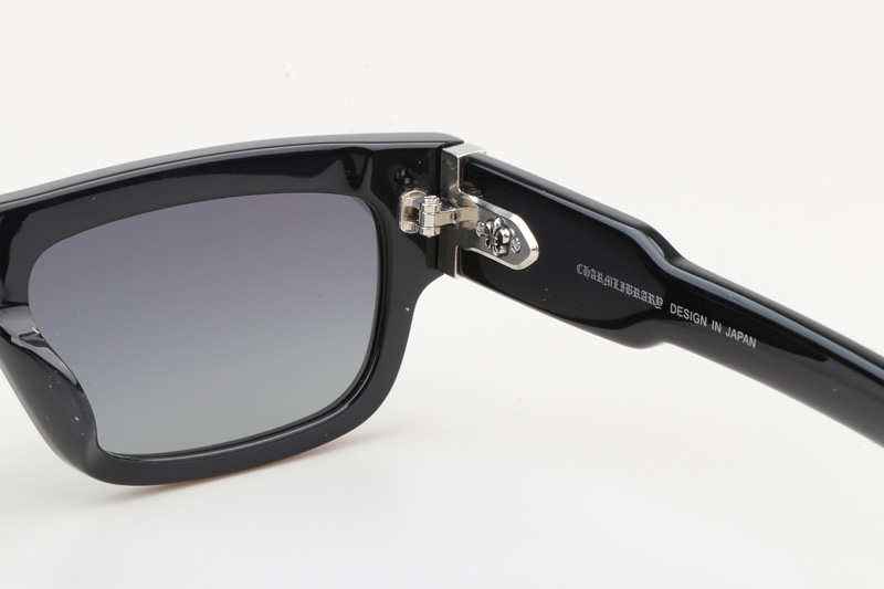 CH8216 Sunglasses Black Silver Gradient Gray