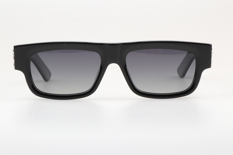 CH8216 Sunglasses Black Silver Gradient Gray