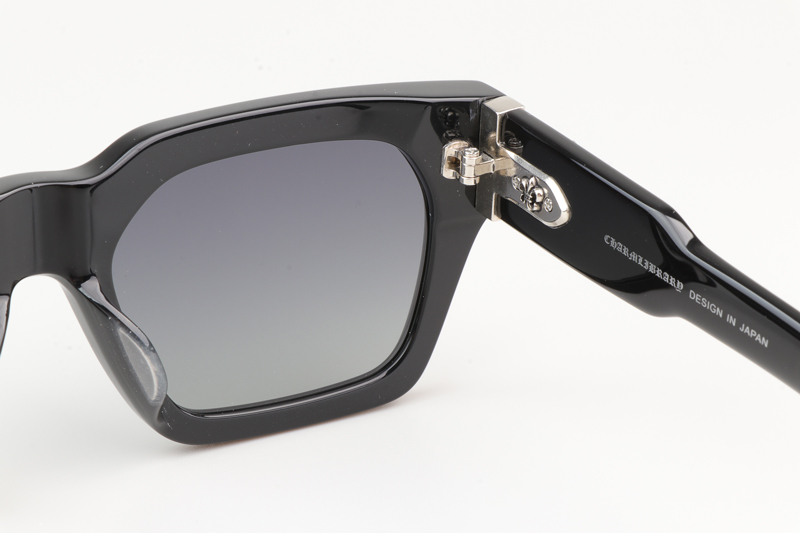 CH8217 Polarized Sunglasses Black Silver Gradient Gray