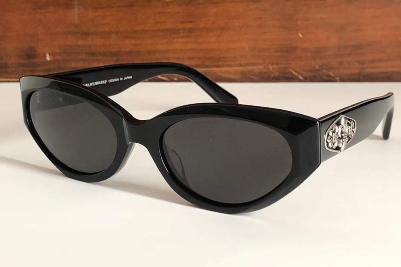 CH8295 Sunglasses Black Silver Gray