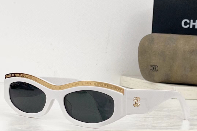 CH9112 Sunglasses In White Gold