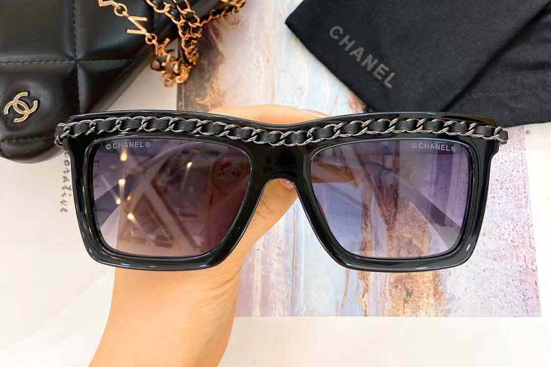 CH9144 Sunglasses Black White Gradient Gray