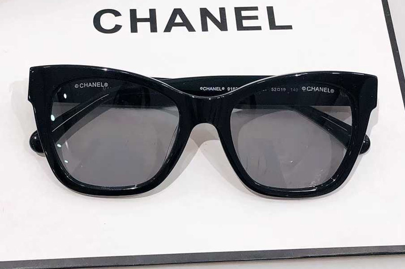 CH9162B Sunglasses Black Light Gray