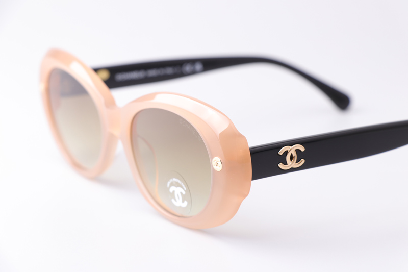 CH9178 Sunglasses Cream Black Gradient Brown