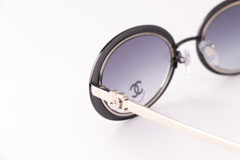 CH9578B Sunglasses Black Silver Gradient Gray