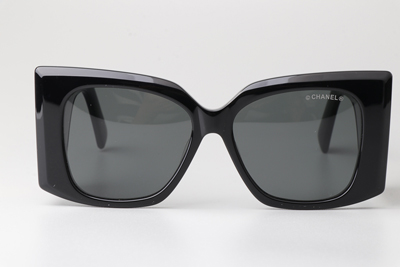 CHA95066 Sunglasses Black Gray