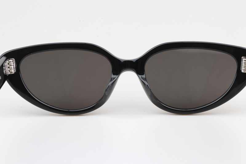 CL40220U Sunglasses Black Gray