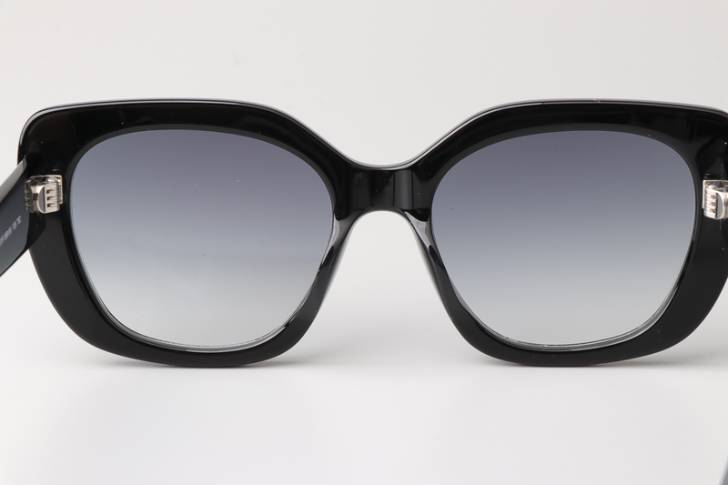 CL40226U Sunglasses Black Gradient Gray
