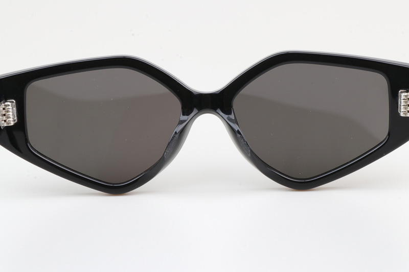 CL40229F Sunglasses Black Gray