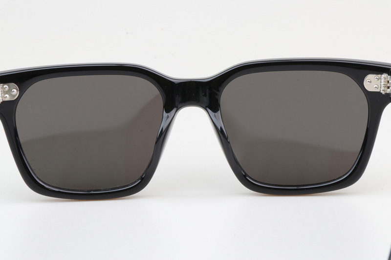 CL40248I Sunglasses Black Gray