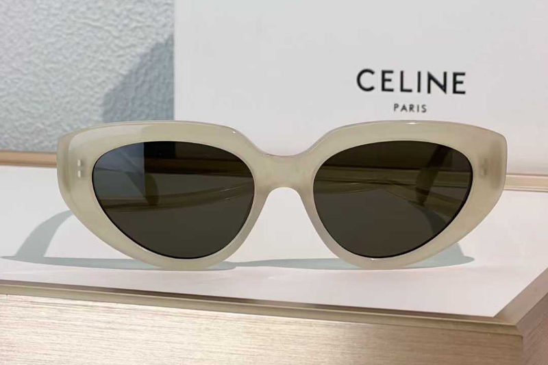 CL40286U Sunglasses Cream Gray