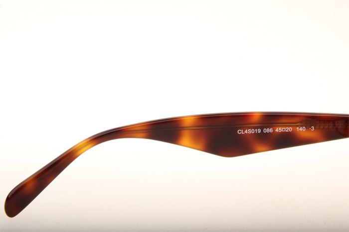 CL4S019 Sunglasses In Tortoise Brown