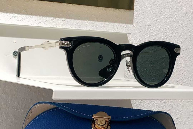 Carbon1of199 Sunglasses Black Silver Gray