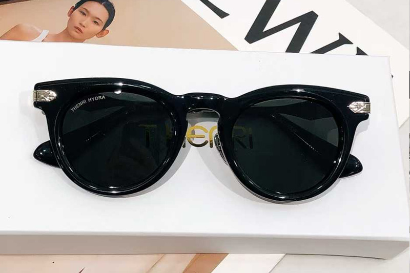 Carbon1of199 Sunglasses Black Silver Gray
