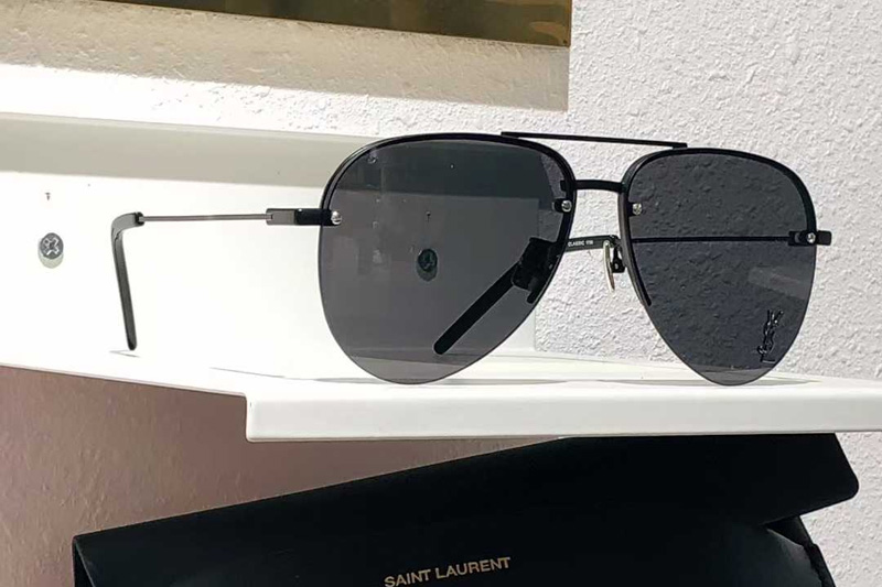 Classic 11M Sunglasses Black Gray