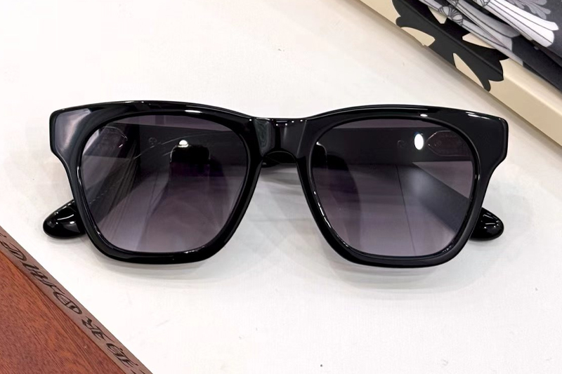 Clitterati Sunglasses Black Gradient Gray