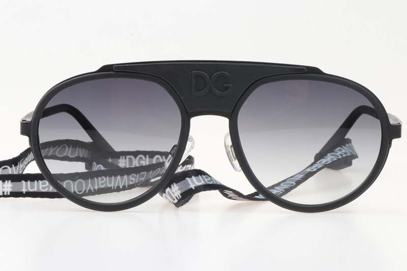 DG2210 Sunglasses In Black