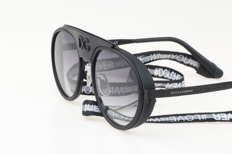 DG2210 Sunglasses In Black