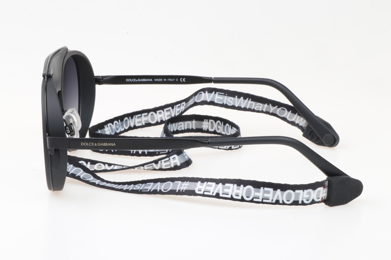 DG2210 Sunglasses In Black