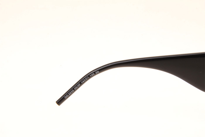 DG2233 Sunglasses In Black Brown