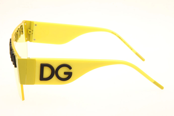 DG2233 Sunglasses In Yellow