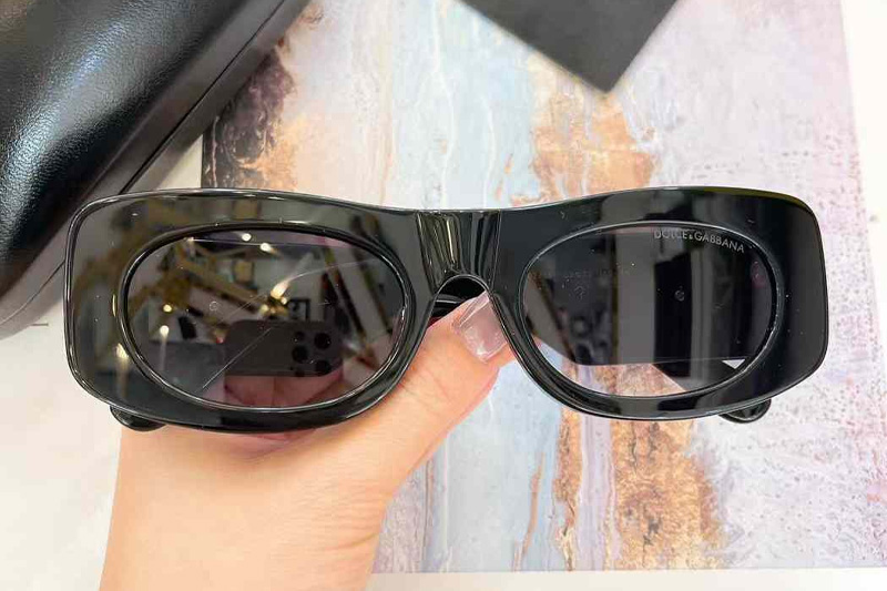DG6679 Sunglasses Black Gold Gradient Gray