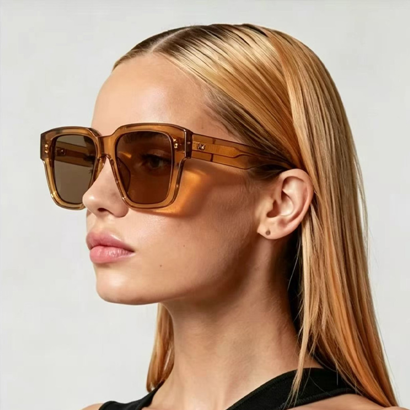 DTS751 Sunglasses Brown Brown
