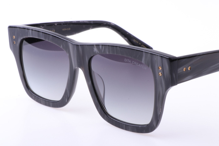 DT CREATOR Sunglasses In Grey