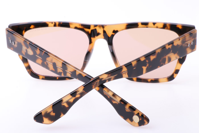 DT SEKTON Sunglasses In Tortoise