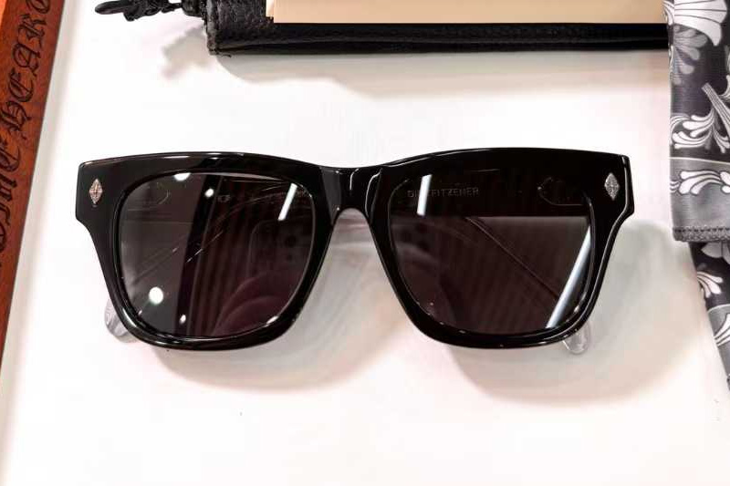 Dickfitzener Sunglasses Black Transparent Gray
