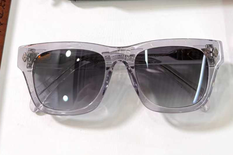 Dickfitzener Sunglasses Transparent Gray Gradient Gray