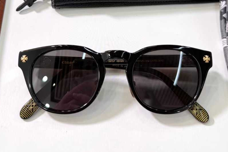 Dingalonglinglong Sunglasses Black Gold Gray
