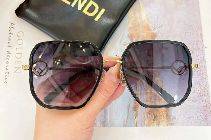 FE40031U Sunglasses Black Gold Gradient Gray