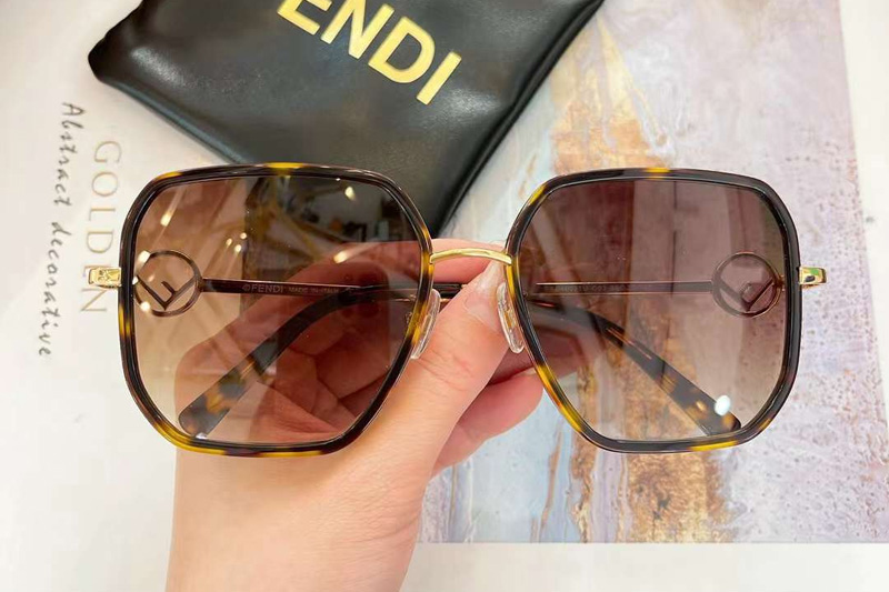 FE40031U Sunglasses Tortoise Gold Gradient Brown