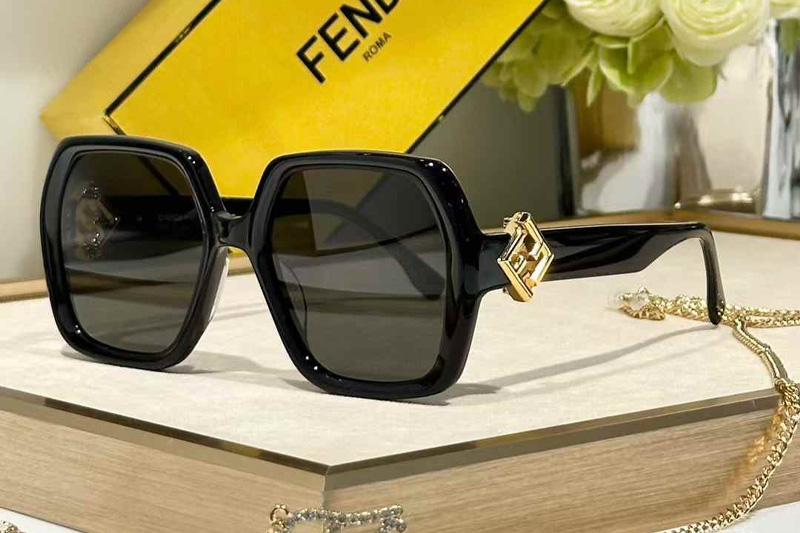 FE40139I Sunglasses Black Gold Gray