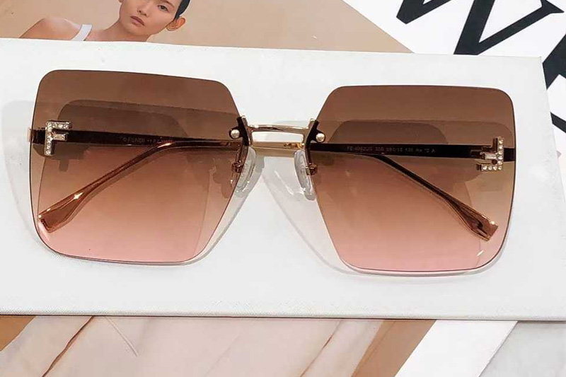 FE4082US Sunglasses Gold Gradient Brown