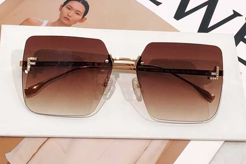 FE4082US Sunglasses Gold Gradient Red