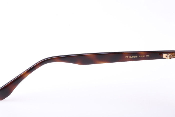 FF0296S Sunglasses In Tortoise