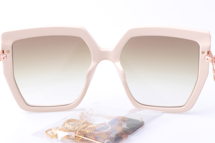 FF0410S Sunglasses In White Gold