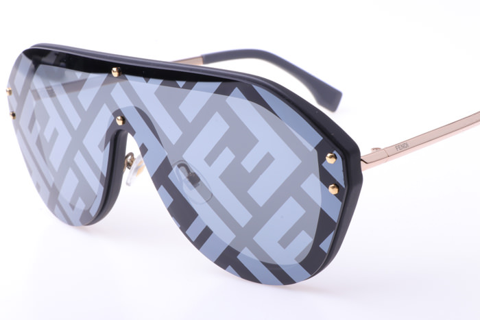 FF M0039 Sunglasses In Gold Black Grey