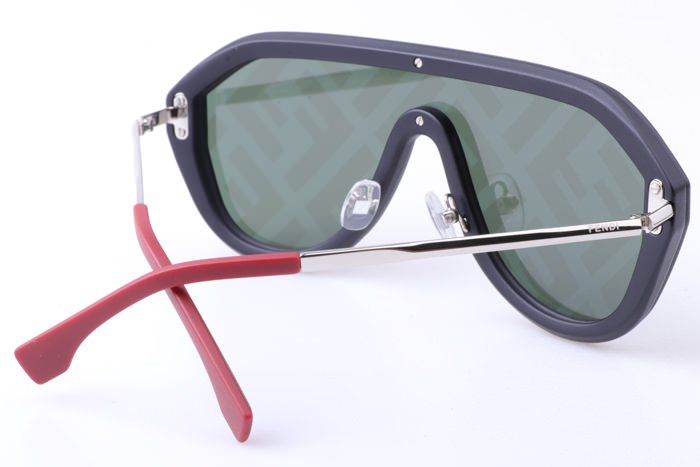 FF M0039 Sunglasses In Silver Red