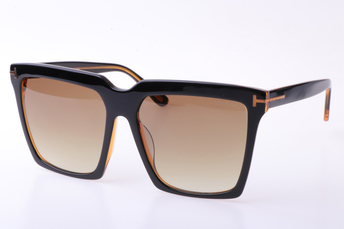 FT0764 Sunglasses In Black Brown