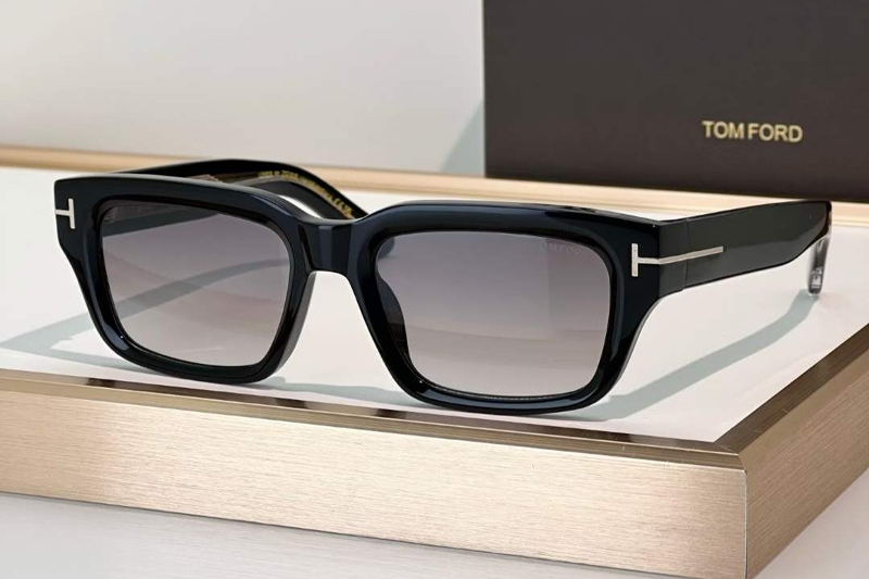 FT1203 Sunglasses Black Gradient Gray
