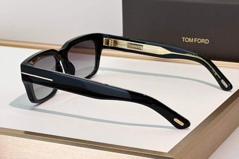 FT1203 Sunglasses Black Gradient Gray