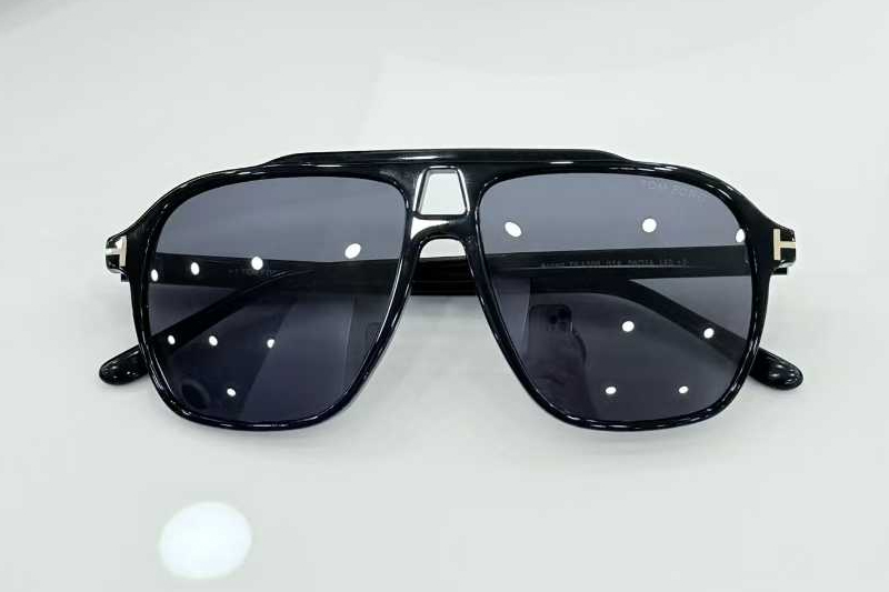 FT1209 Sunglasses Black Gray