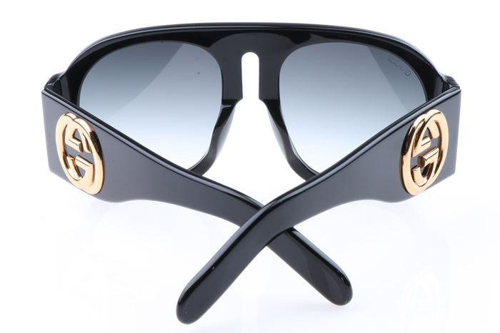 GG0152S Sunglasses In Black Gradient Grey