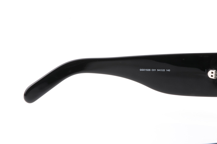 GG0152S Sunglasses In Black Gradient Grey