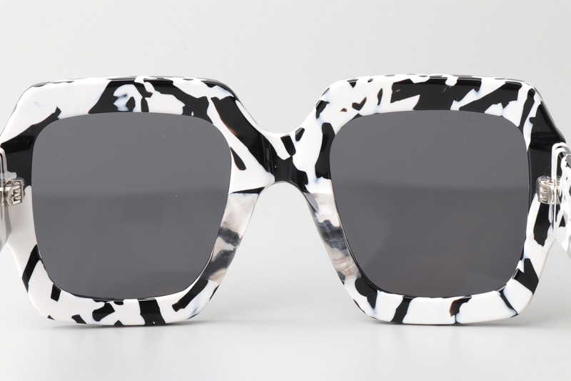 GG0178S Sunglasses Black White Gray