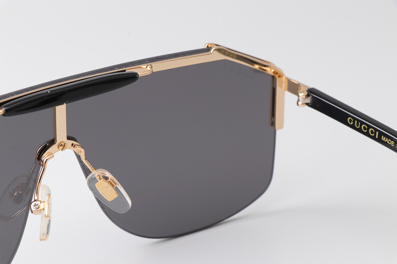 GG0291S Sunglasses Gold Black Gray